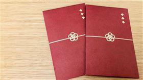 農曆過年許多人都有包紅包的習慣，而配偶間是否需要包紅包，近日在網路論壇引起討論。（示意圖，取自photoAC）