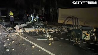 拒檢撞斷高壓電桿！一對男女送醫…搜出毒