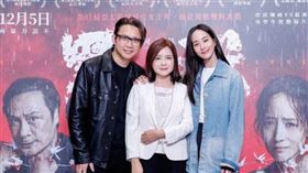 張鈞甯的媽媽鄭如晴（中）曾力挺女兒和女兒導演男友柯汶利的作品《默殺》還大方同框。（圖／just film提供）