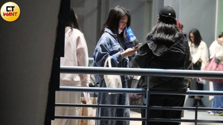 李棟旭見面會甜互動 郭書瑤笑嗨嗨全網炸