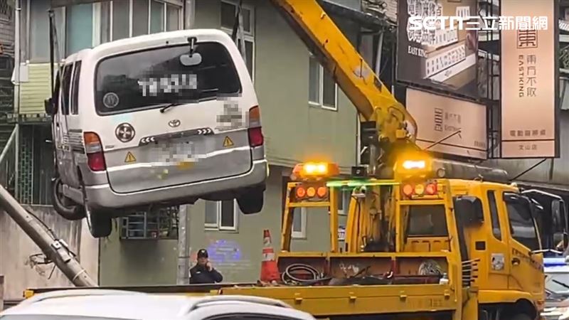 事故共造成3人受傷送醫。（圖／翻攝畫面）