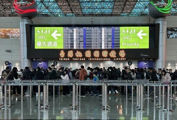 桃園機場春節總運量約170.6萬人次，日均量約15.5萬人次。現在228連假挑戰又來！也發出呼籲，請旅客提前3小時抵達（圖／桃園機場公司提供）