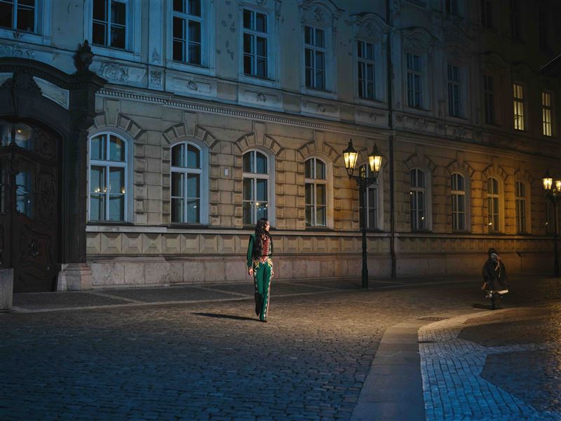 蔡依林穿機長制服合作星宇航空，飛布拉格拍攝MV。（圖／凌時差、星宇航空提供）