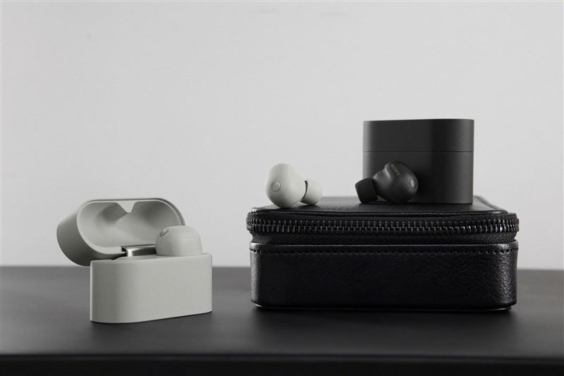 WF-1000XM6卓越簡約的質感設計兼具完整智慧聆聽功能。（圖／台灣索尼提供）