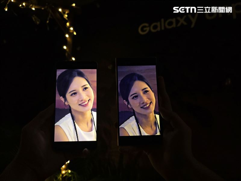 現場以低光源情境展示Galaxy S26系列夜拍與人像表現,左側為Galaxy S26、右側為Galaxy S24,透過實拍對比凸顯新機影像升級效果。(圖/記者李宜樺攝影)