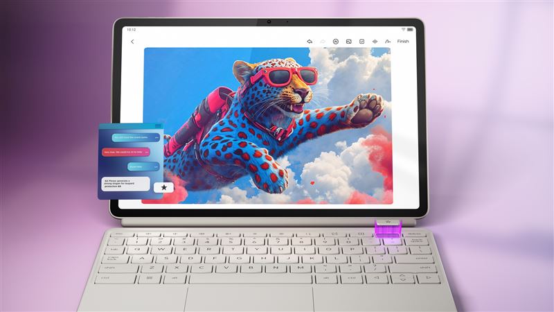 搭配內附鍵盤組,Lenovo Smart AI可即時提供文字生成、潤飾與翻譯,並可跨App無縫使用。(圖/品牌業者提供)