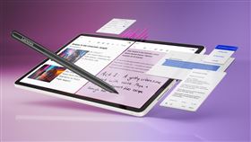 Lenovo AI Notes透過Lenovo Tab Pen Pro的AI輔助，重寫內容、續寫文字、生成摘要，讓寫作更精準、更流暢。（圖／品牌業者提供）