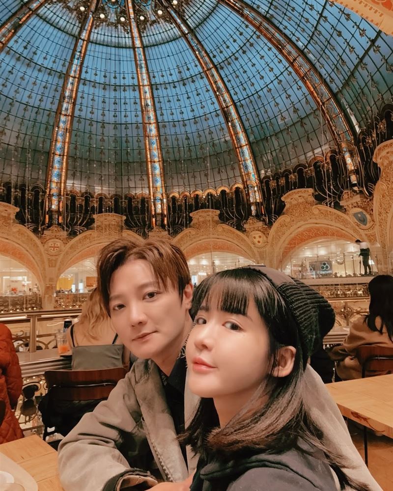 阿沁與花花結婚12年育有2女。（圖／翻攝自阿沁IG）