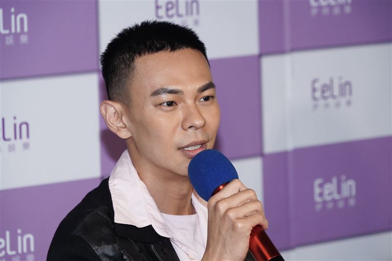 孫綻日前24小時貼身照顧米可白。（圖／記者趙于瑩攝影）