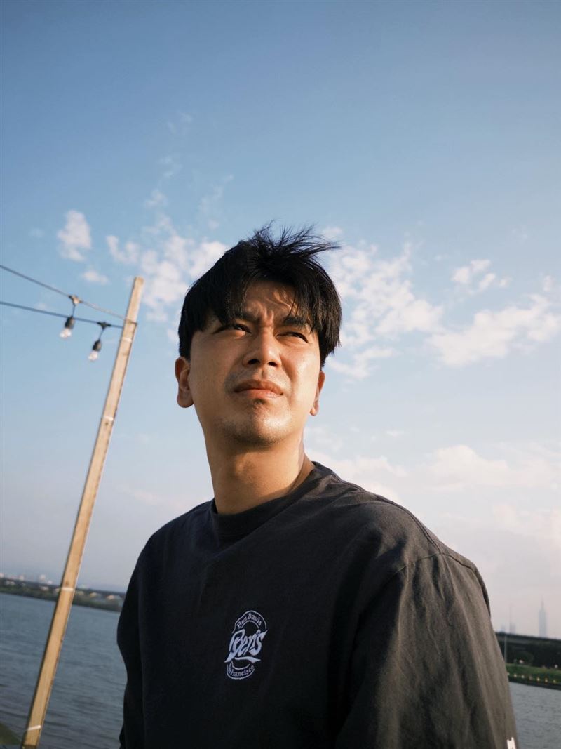 潘逸安宣布戒菸。（圖／翻攝自潘逸安臉書）