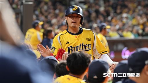 軟銀單局2E　高宇杰精彩滑壘兄弟追回2分