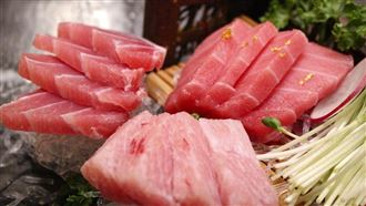 漁港生魚片「蟹味棒」充數　稽查結果曝