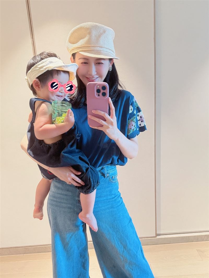 愷樂甜曬與兒子的同框合照。（圖／翻攝自IG @butterfly092288）