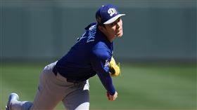 佐佐木朗希熱身賽首戰1.1局狂失3分退場。（圖／美聯社／達志影像）