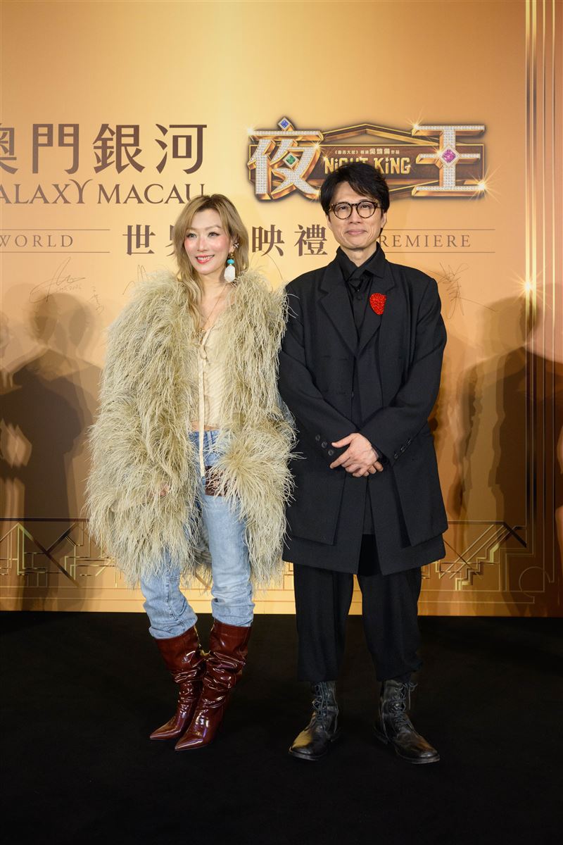 鄭秀文、黃子華在電影中飾演夫妻。（圖／華映娛樂提供）