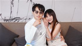 王宥忻與老公翁承旭。（圖／女神愛啪啪 提供）