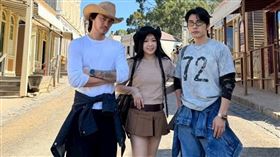 森田（左起）與丫頭詹子晴、Vic陳雋希到澳洲走春。（圖／快電商提供）