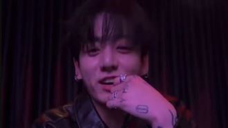 酒醉直播飆髒話比中指　男星失控影片瘋傳