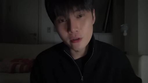 男星被壯漢持刀追殺　躲暗巷逃命過程曝光