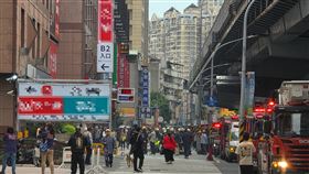 新北,中和,火警,賣場,停車場,消防局。（圖／翻攝畫面）