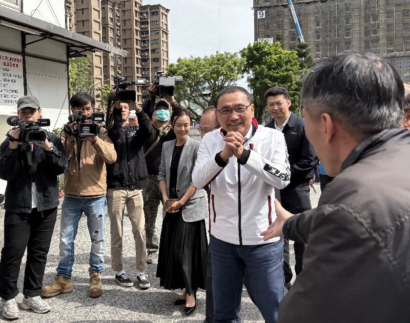 暫不跟進育兒減工時　侯友宜：新北公托數量達130家，全台最多、人數也最多，台北市提出育兒減少工時政策，新北市暫不跟進