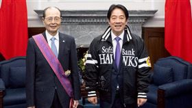 總統賴清德頒授旅日棒球名將王貞治「一等景星勳章」（圖／總統府提供） 