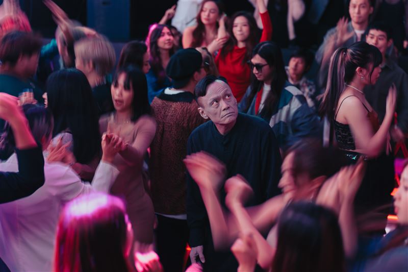 陳以文不認自己是邪惡反派，盼觀眾透過人靈兩界交戰獲得啟發。（圖／Netflix提供）