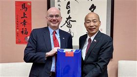 韓國瑜以及AIT處長谷立言（圖／翻攝自美國在台協會AIT臉書）