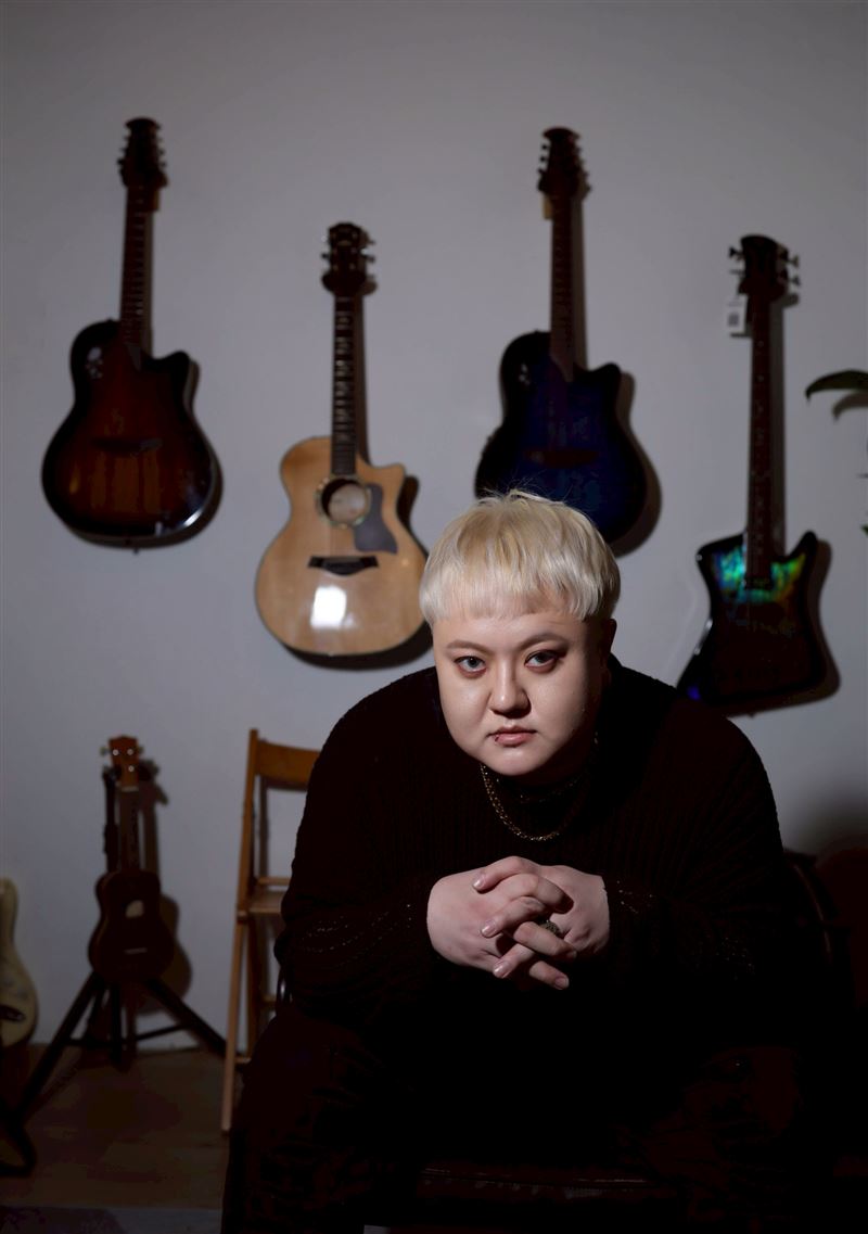 葵剛接受《三立新聞網》專訪。(圖/記者鄭孟晃攝影)