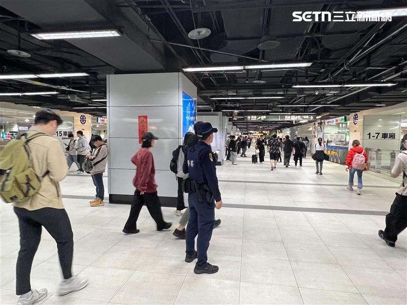 台鐵、高鐵收到「殺人、放炸彈」恐嚇，鐵路警察局已加強警戒、巡檢。（圖／翻攝畫面）