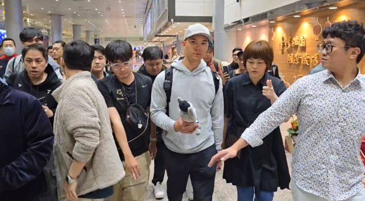 費爾柴爾德今晚抵台。（圖／翻攝畫面）