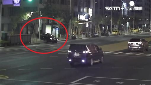 離譜畫面曝！26歲男開賓士酒駕…闖下大禍