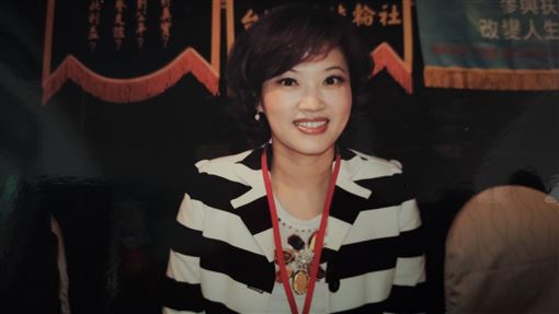 梅聖旻白髮暴瘦痛別吳中純 　91字惹鼻酸