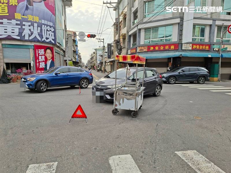 自小客車與行人雙雙違規受罰。（圖／翻攝畫面）