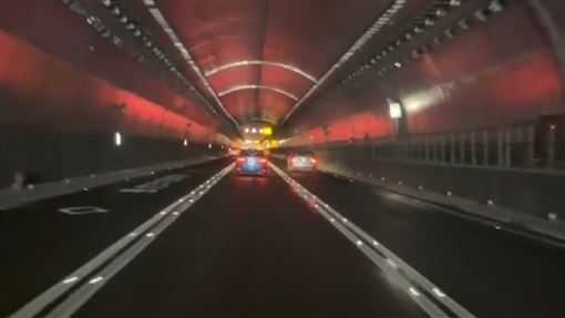 信義快隧道陷漆黑！台電：派員搶修已復電