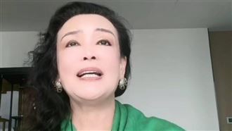 張蘭帳號遭禁一年　突「磕頭求抖音」解封