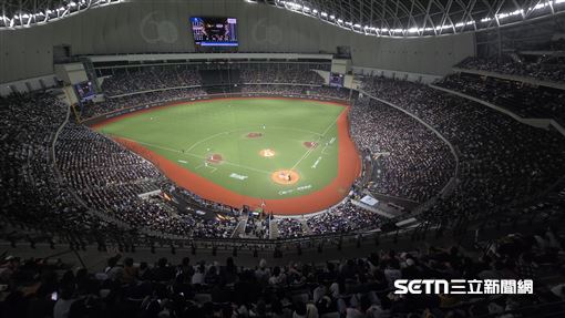 國家隊出發前最後一役　吸28996觀眾進場