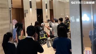 撬開電梯找人！義享天地停電…受困數不明