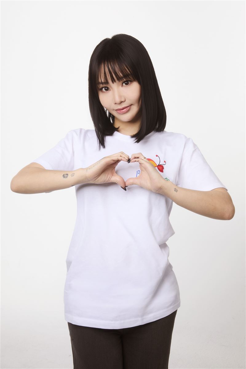 陳芳語近日喜事多,也長期投身於公益活動。(圖/台灣關愛基金會)