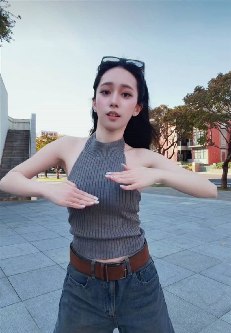 Lucy試用產品兩個月，廠商卻臨時喊卡。（圖／翻攝自IG）