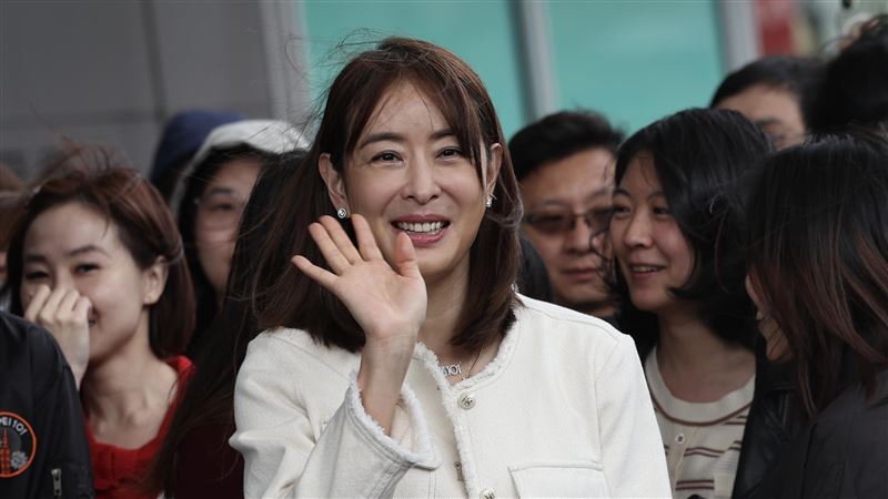 台北101為228點燈 賈永婕:不必撕裂彼此