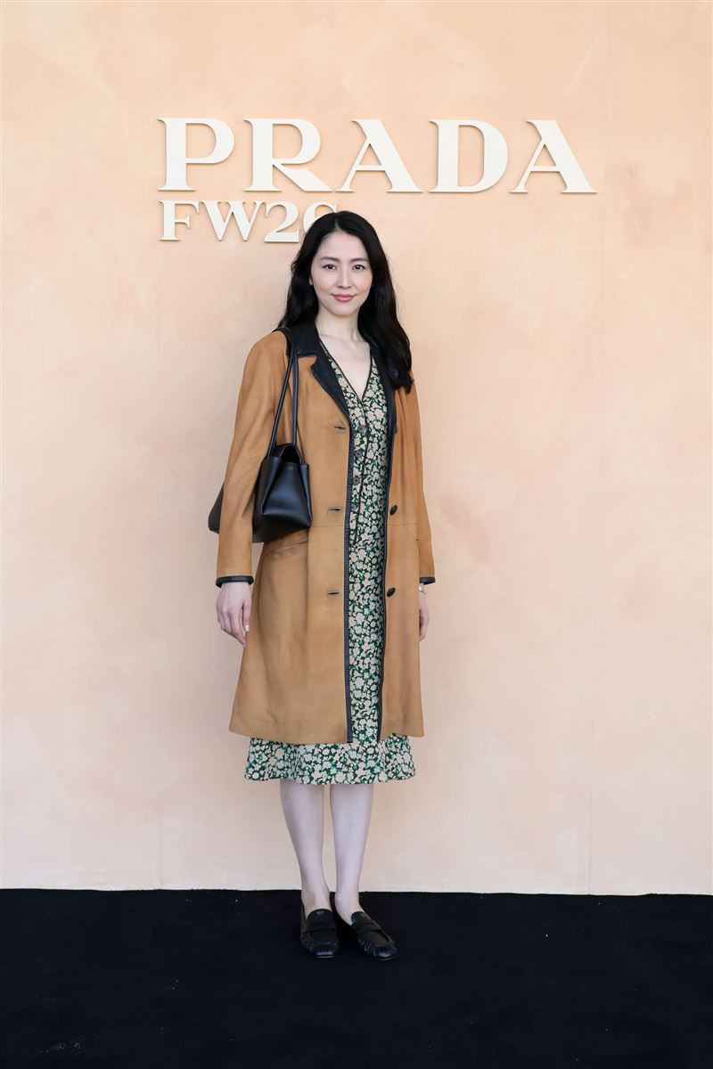 長澤雅美婚後首度公開現身,出現在米蘭時裝周。(圖/品牌提供)