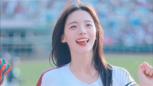 來台收入約漲20倍　河智媛宣布續約樂天