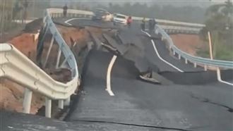 中共豆腐渣工程？「無風無雨」道路卻塌了