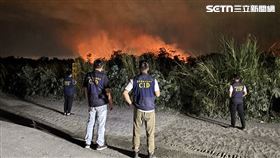 屏東,屏東縣,九如鄉,大火,雜草,堤防,獵槍,黑雪,灰燼,獵物,打火機,獵人,槍砲。（圖／翻攝畫面）