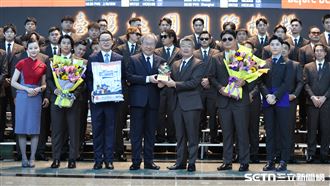 國家隊包機12個商務艙　會長特別感謝華航