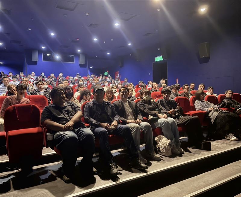 在二二八事件紀念日前夕，林子揚應導演姚文智邀請，出席經典國片《天馬茶房》包場重映活動。（圖／林子揚提供）