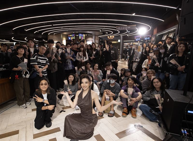 黃瑋昕(Haezee)舉辦專輯音樂會。(圖/索尼音樂提供)