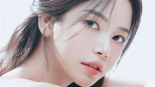 頌樂驚喜合體告五人！打造全新中文單曲