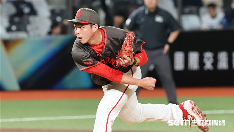 台日棒球國際交流賽，味全龍終結者陳冠偉。（圖／記者劉彥池攝影）
